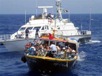 Migranti dispersi su barca partita dalla Grecia. Lo “Sportello dei Diritti”: partano le ricerche